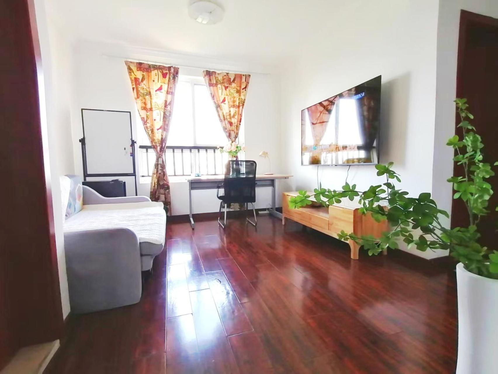 Mrs Li's Apartemen *